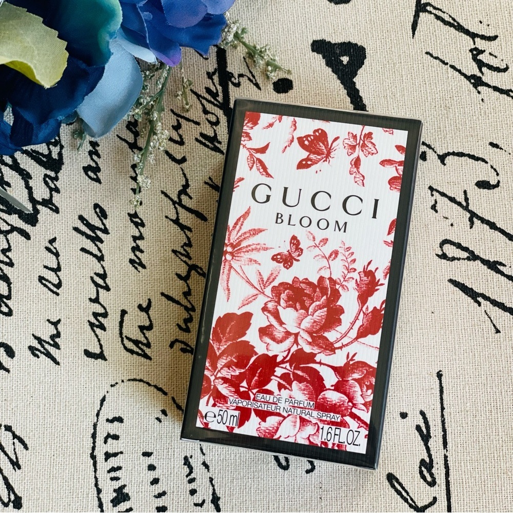 NWT Gucci Bloom Eau de Parfum 1.6 Fl Oz - Picture 4 of 8